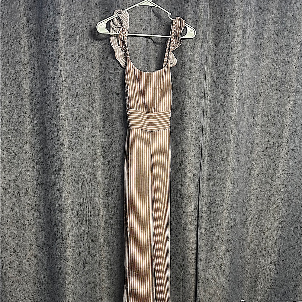 Tan Ruched Sleeveless Romper for Casual Occasions